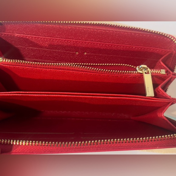 Gucci Floral Print Women's Zipper Bag - Red, New with Dust Bag - Picture 11 of 13